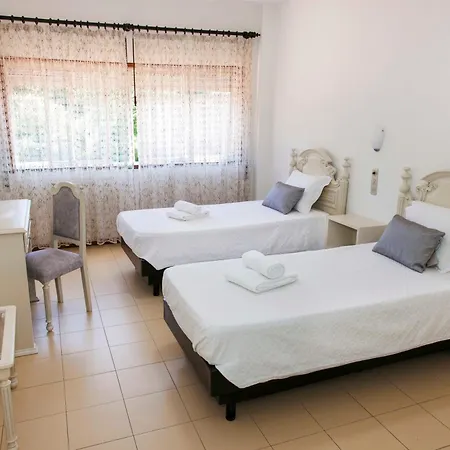 Residencial San Fernando Hotel a capsule Ponte da Barca
